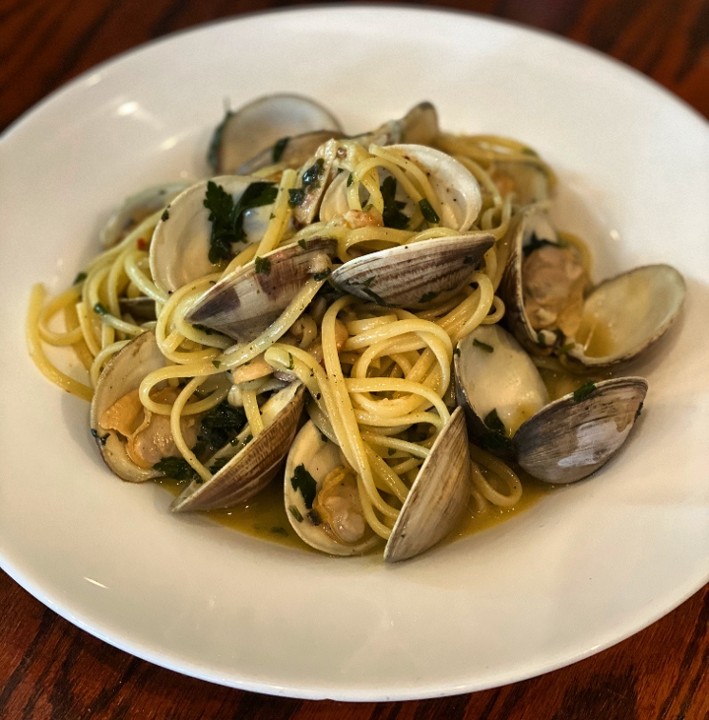 LINGUINE ALLE VONGOLE