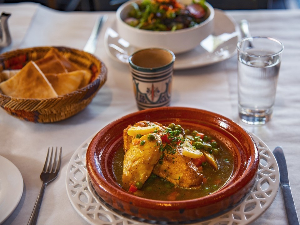 Chicken tagine with vegetables