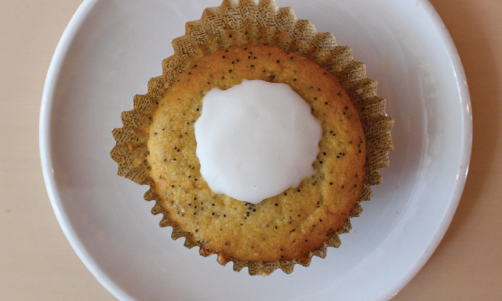 Lemon Poppyseed Muffin