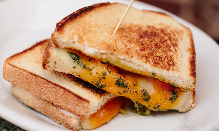 Tomato and Pesto Gourmet Grilled Cheese