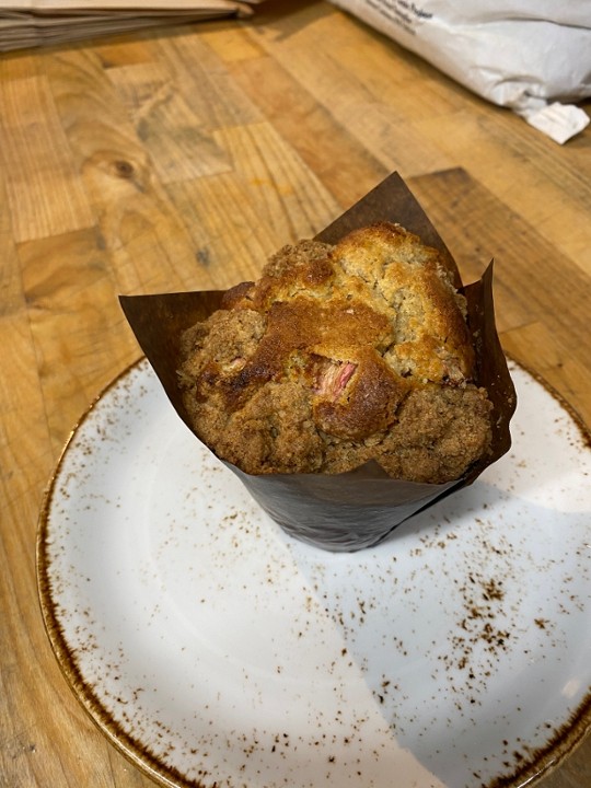 Strawberry Rhubarb Crumb Muffin