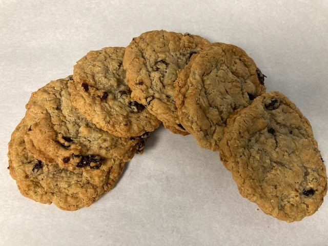 Oatmeal Raisin Cookie - Half Dozen (6)