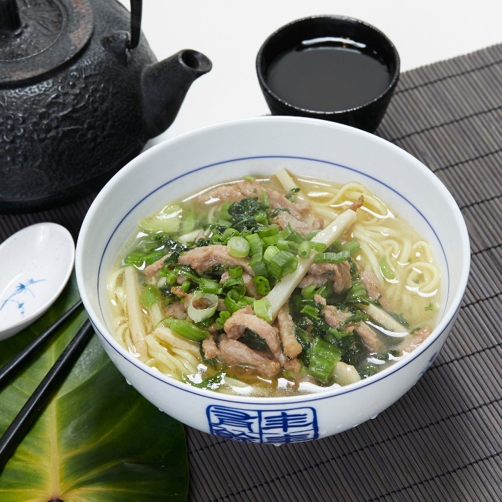 Snow Cabbage Pork Rice Noodle Soup - 雪菜肉丝汤米粉