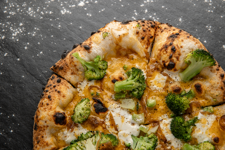 Cheddar Broccoli Pizza