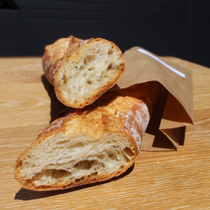 Breadfarm 1/2 Baguette
