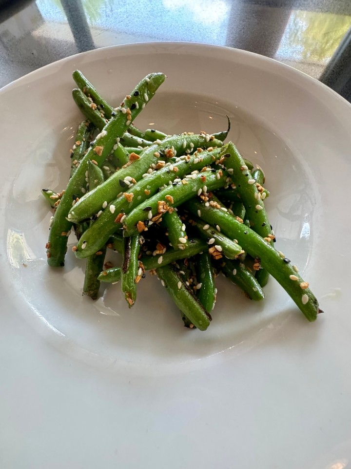Sautéed Green Beans with Everything Bagel Seasoning