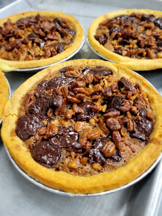 Bourbon chocolate pecan pie