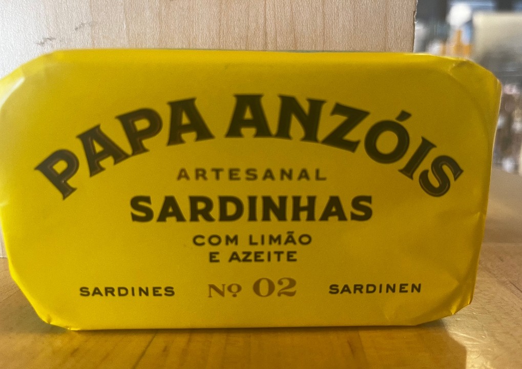 PaPa Anzois Sardines with lemon