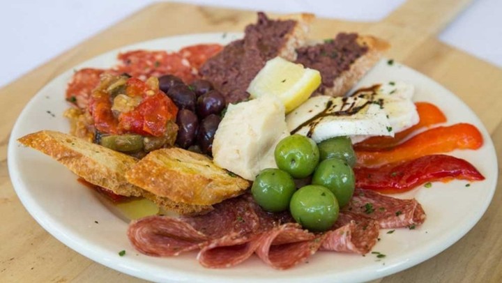 Half Vegetarian Antipasto