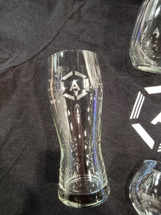 Logo Beer Glass Etched - 13 oz