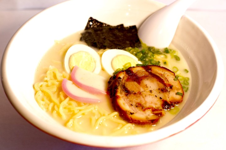 TONKOTSU RAMEN (PORK STOCK)