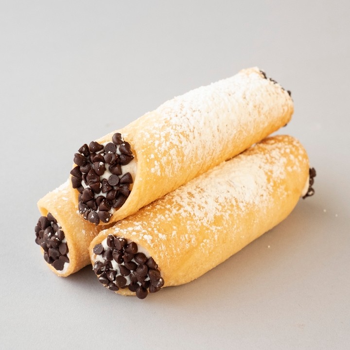 Gluten-Free Chocolate Chip Cannoli