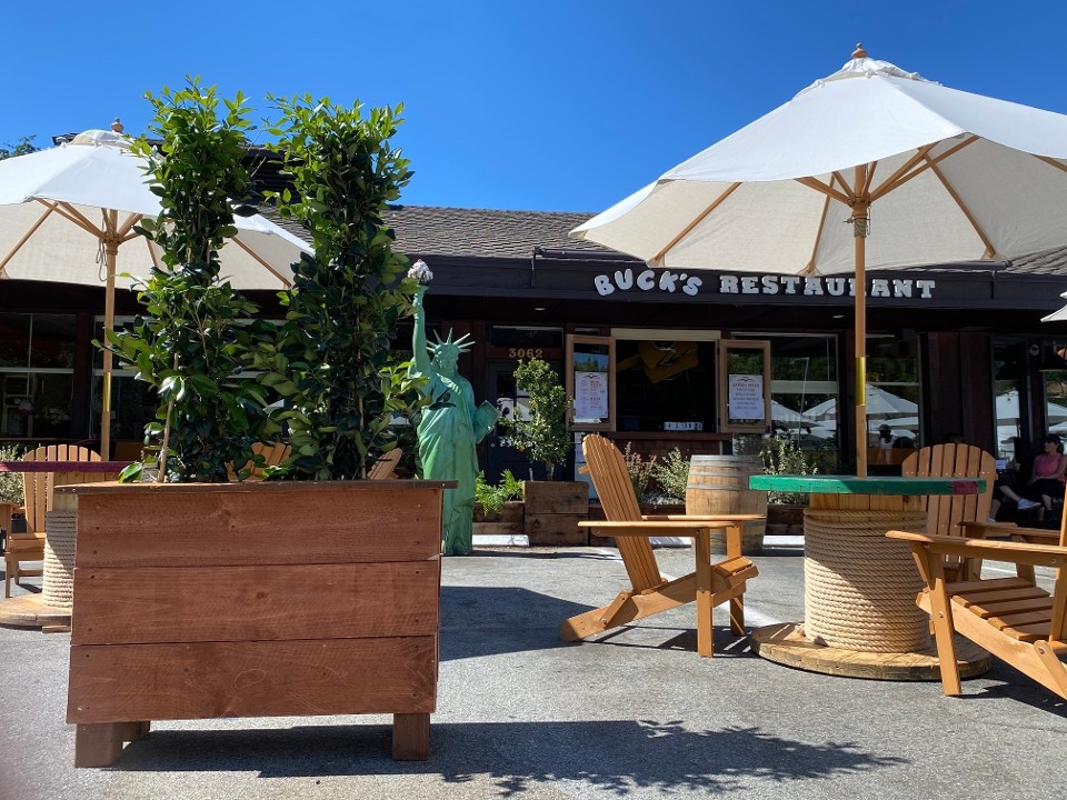Buck's of Woodside