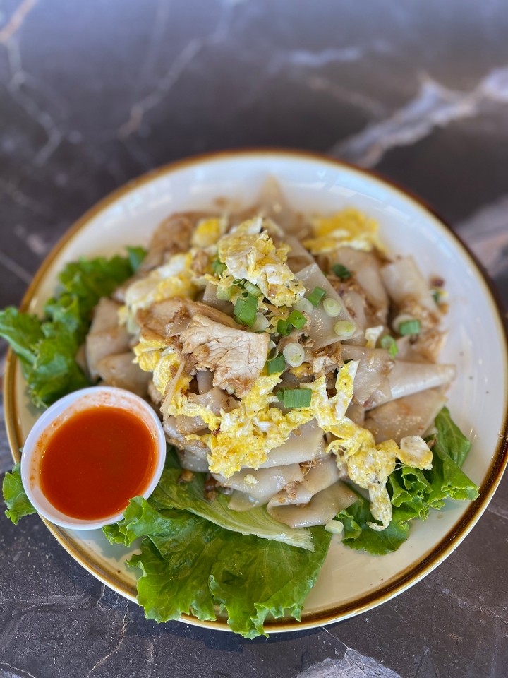 Kua Gai (Chicken Noodle Stir Fry)