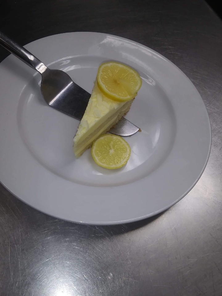 Lemoncellio  Cake