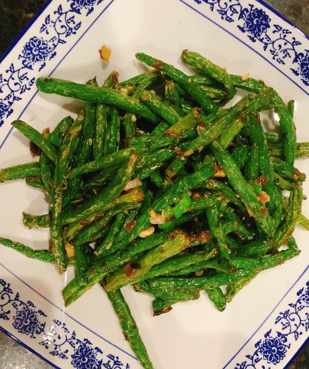 Dry-wok sauteed green beans 干煸四季豆