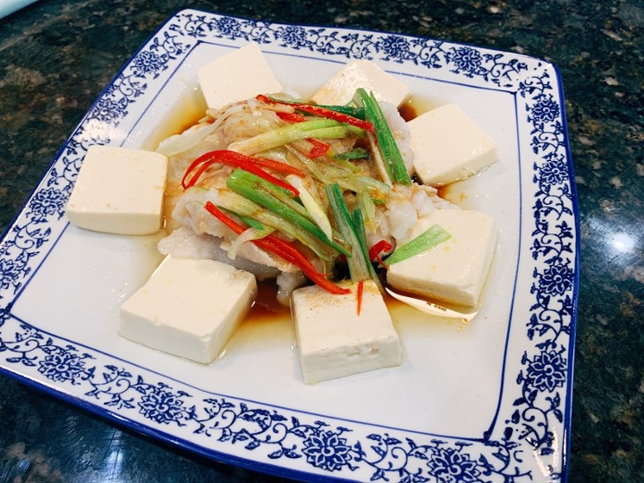 Steamed Fish W/ Tofu 豆腐鱼