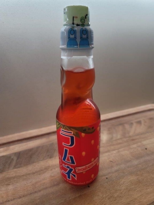 B21-RAMUNE STRAWBERRY