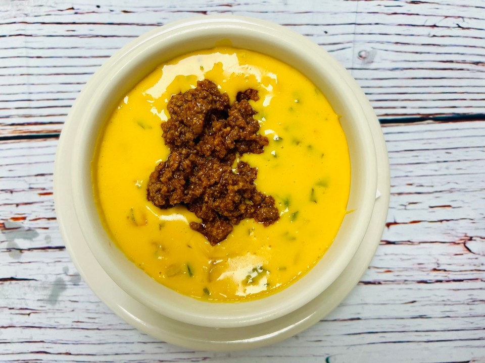 Large Ground Beef Con Queso