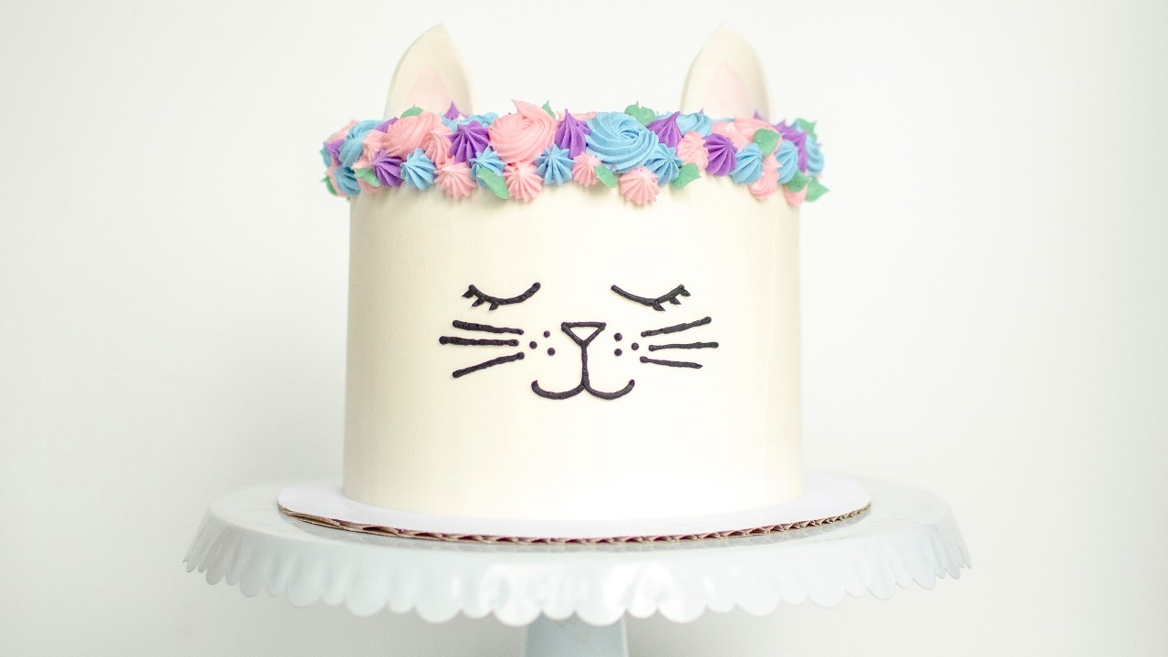 Feline Floral Cake