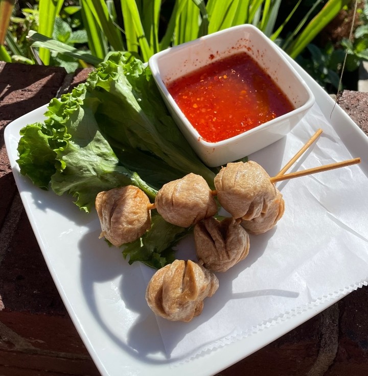 A17 Skewered Pork (2 sticks)