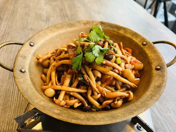 干锅菌菇王 Dry Pot Mixed Mushrooms