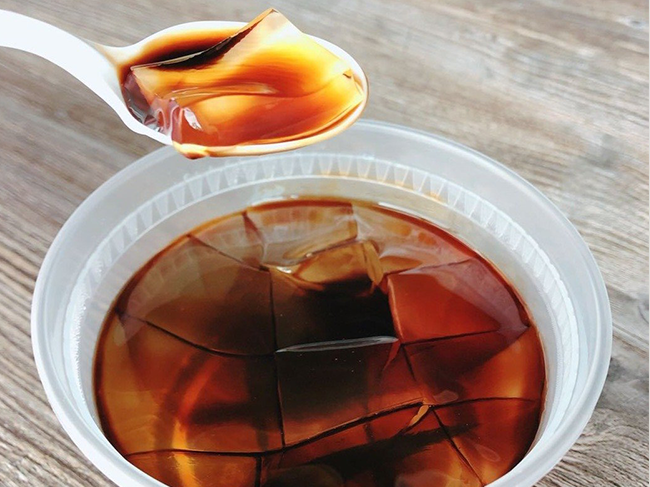 红糖冰粉 Ice Jelly with Brown Sugar