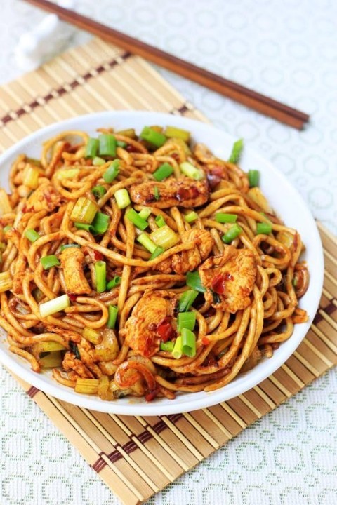 鸡肉炒面 Chicken Fried Noodle