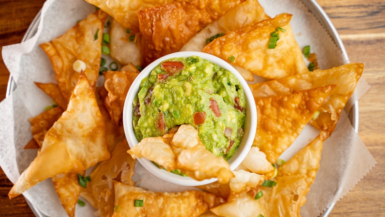 Guacamole with Wanton Chips