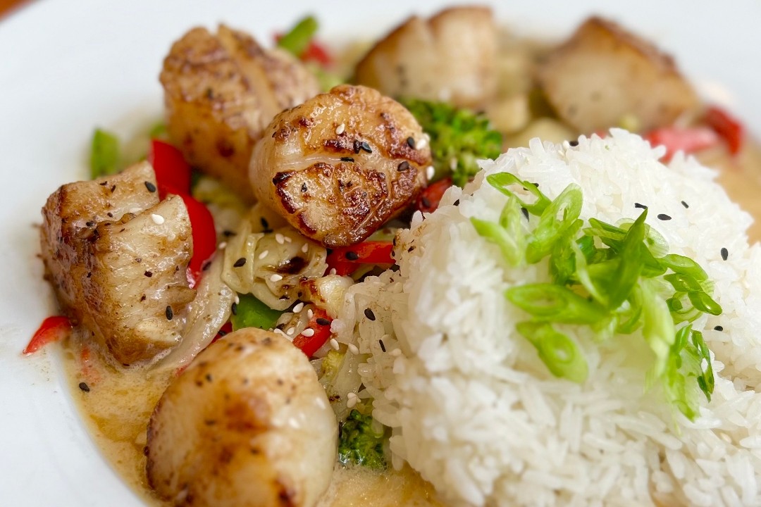 *Ginger Lime Scallop & Green Thai Curry Dinner
