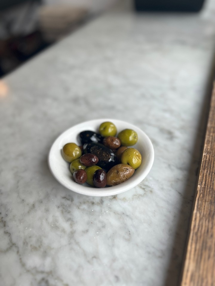 Marinated olives (VG, GF)
