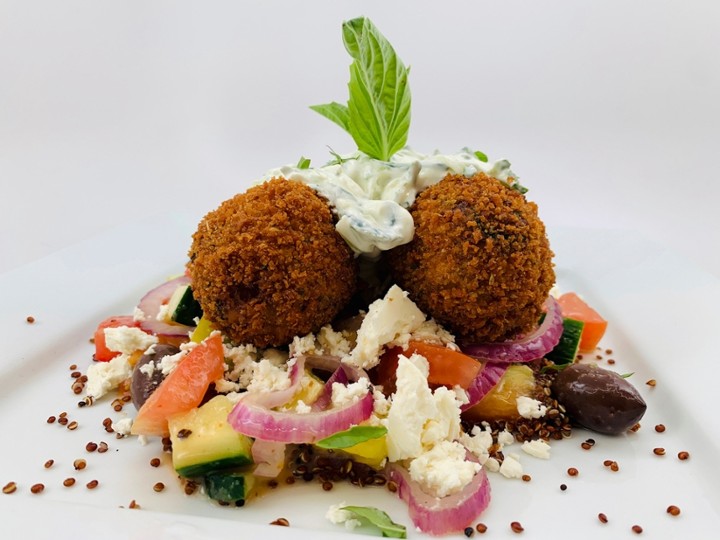 Mediterranean Falafel Salad