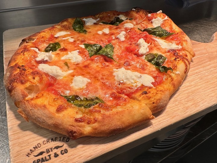 LUNCH Special Margherita Flatbread