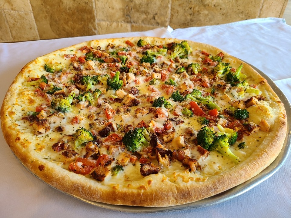 CHICKEN BROCCOLI & TOMATO PIZZA