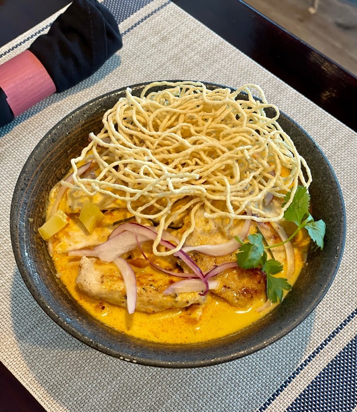 KHAO SOI Chicken or Tofu