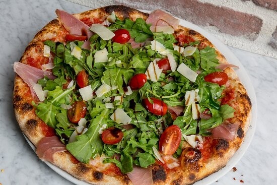 Pizzo’s Pizzeria and Wine Bar at Millenia Otay Ranch