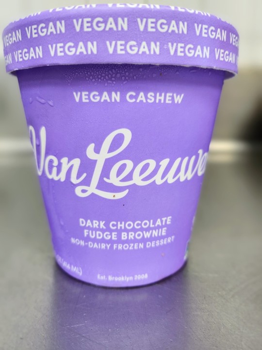 VEGAN CHOCOLATE FUDGE BROWNIE