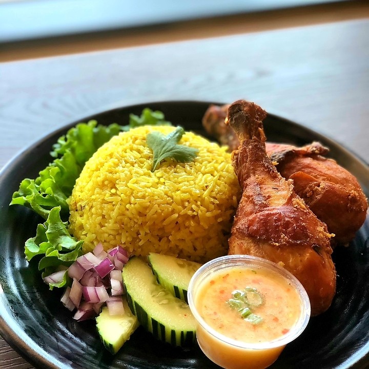 THAI FRIED CHICKEN WITH SOI CURRY RICE