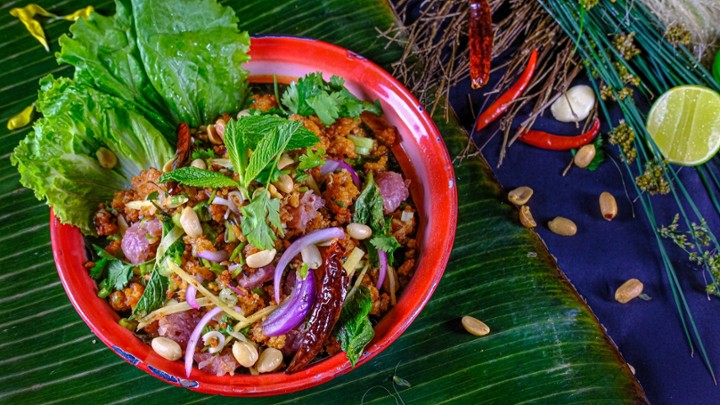 Crispy Rice Thai Fermented pork Sausage Salad