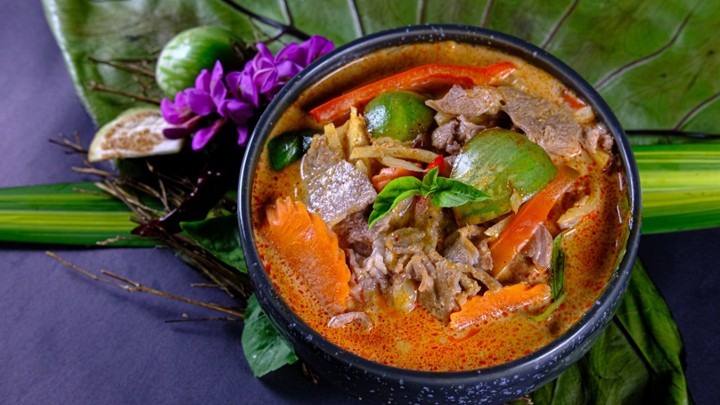 Red Curry Beef (V)