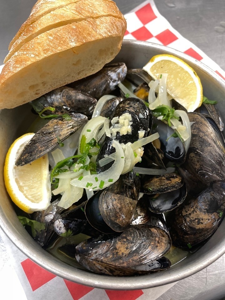Steamed Mussels (L)