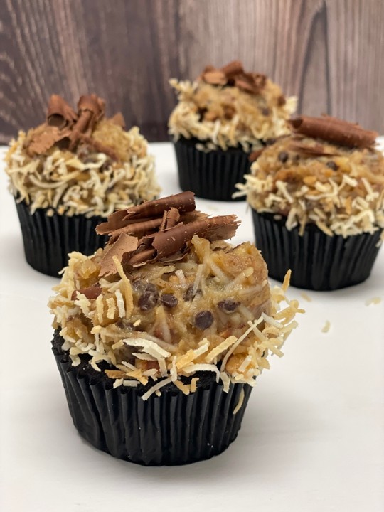 German Chocolate Cupcake (1doz)