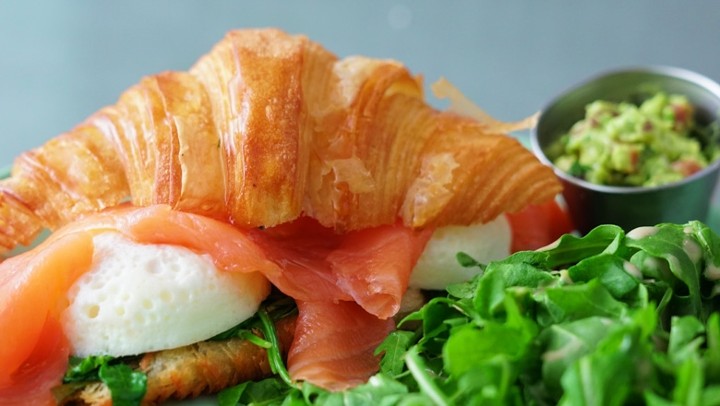 Smoked salmon and poached eggs