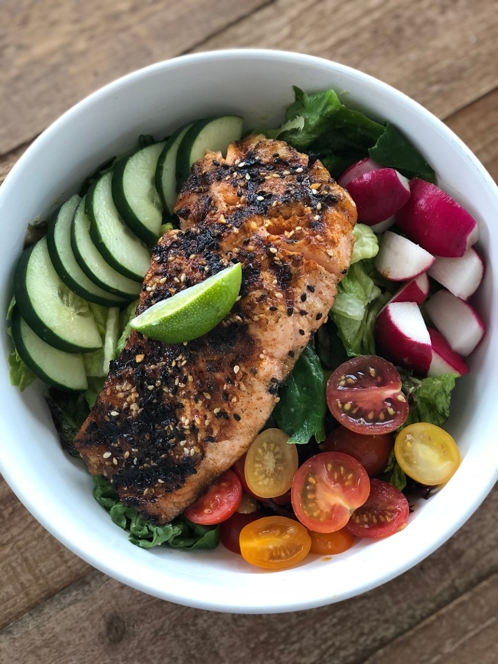 Grilled Salmon Salad