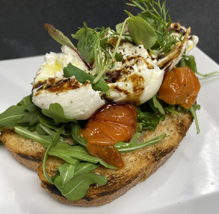 Burrata Tartine