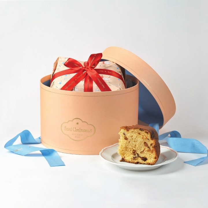 Cappelliera with Panettone
