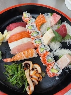 sushi-sashimi combination