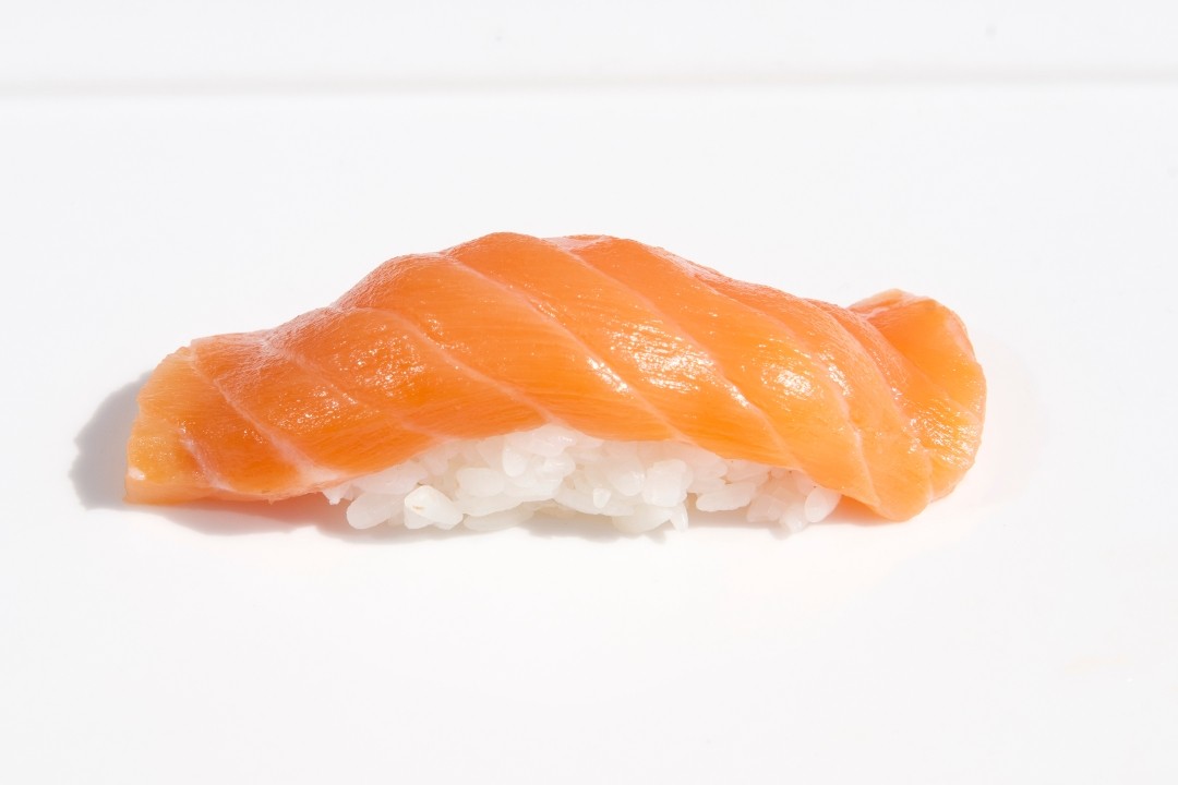 GF salmon nigiri