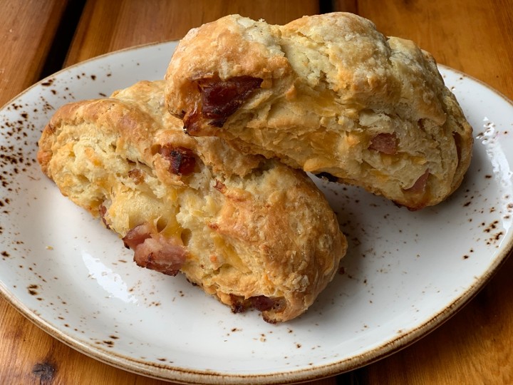 HAM & CHEDDAR SCONE