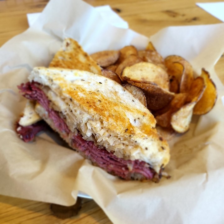 Pastrami Reuben